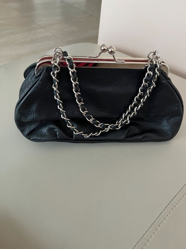 Handtasche, Damenhandtasche von Paris Hilton ⭐️ in Graal-Müritz
