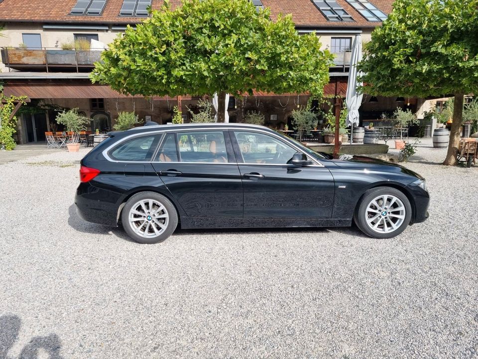 BMW 320d Touring Luxury, HUD, SHZ, AHK, Top gepfleg in Polling