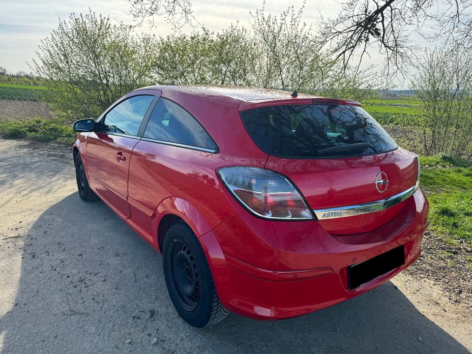 Opel Astra H GTC Edition in Achstetten