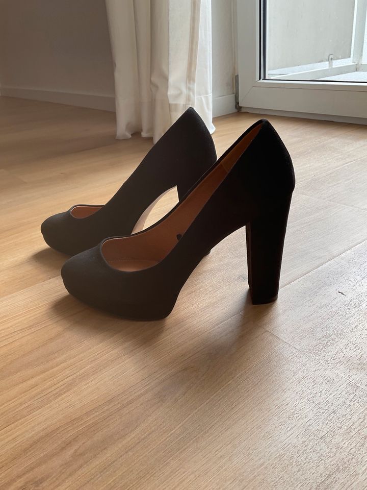 High Heel Schwarz H&M Größe 39 in Heusweiler