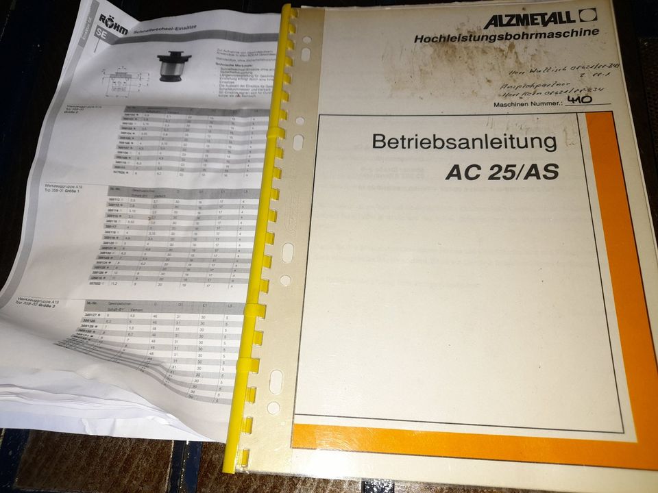 Alzmetall AC25/AS, Säulenbohrmaschine in Schemmerhofen