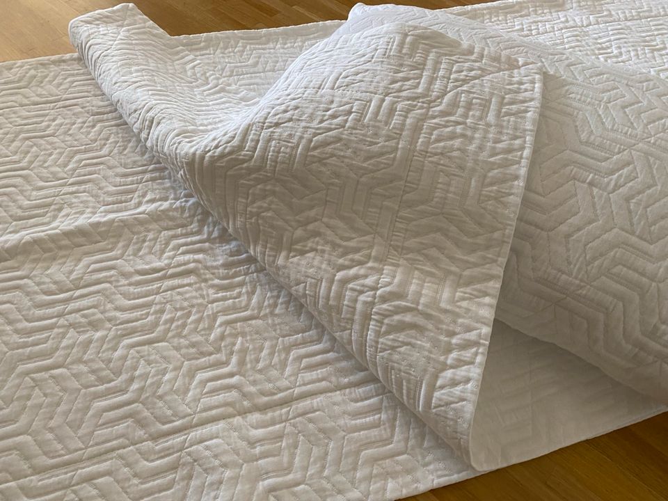 Dekokissen+ Bettdecken-Überwurf in weiß , NEU❗️ in Koblenz