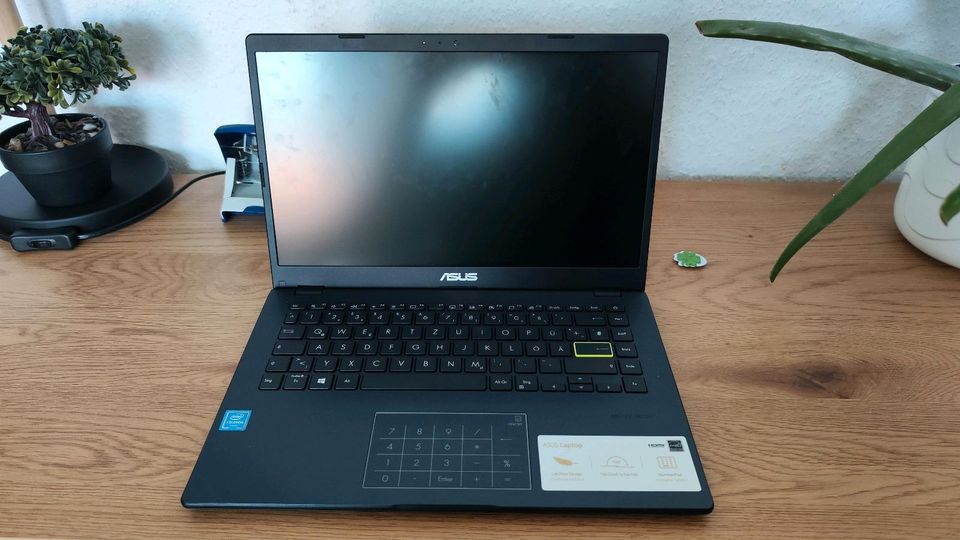 Asus E410MA Laptop, notebook in Windhausen