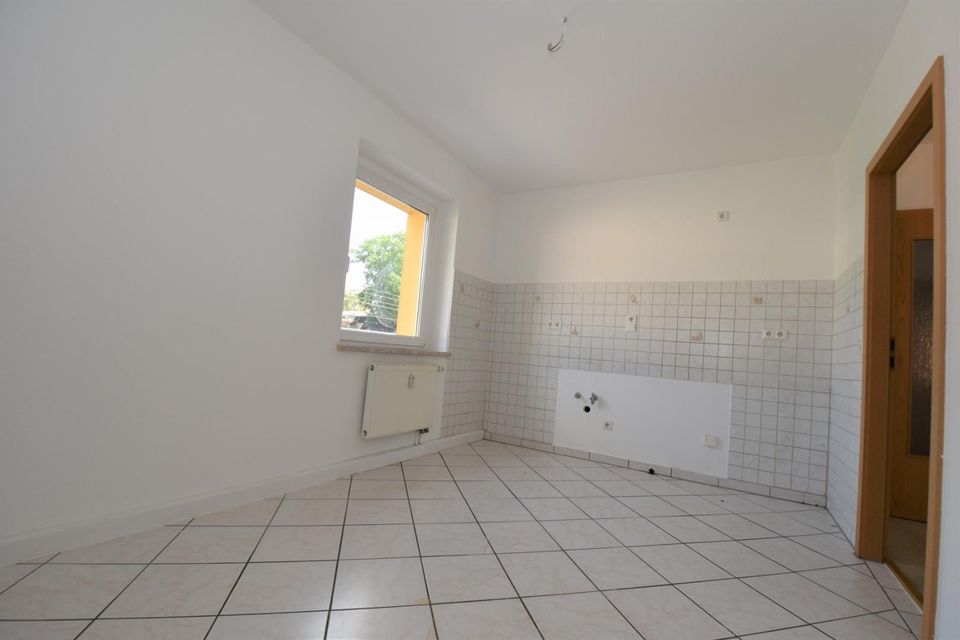 2 Zimmer Mietwohnung, 2-Raum-Wohnung, Balkon, ruhige Lage, keine Kaution in Hohenstein-Ernstthal