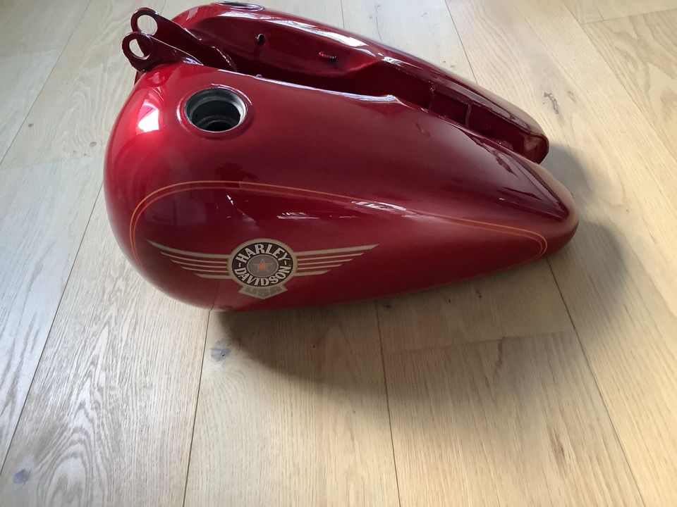 Harley Tank EVO Bright Victory Red FAT BOY Softail FLSTF 92-95 in Gronau (Westfalen)