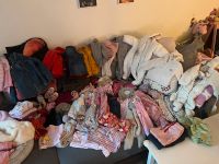 XXL Mädchen Kleider paket und Spielzeug Wuppertal - Oberbarmen Vorschau