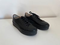 KAZAR Oasis Sneaker Schwarz Leder Neuwertig 37 Frankfurt am Main - Sachsenhausen Vorschau