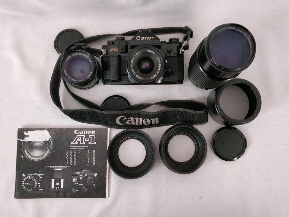 Canon A-1 Kamera mit Zubehör, Spiegelreflexkamera in Pfaffenhofen a.d. Ilm