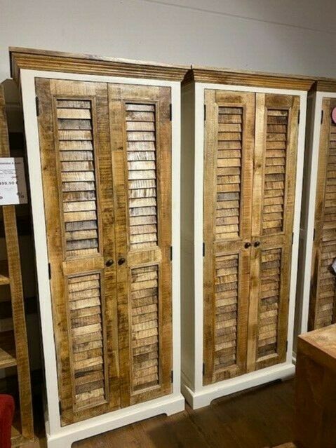 Kleiderschrank Flurschrank Tanzania / Nizza Holz Mango lackiert NEU in Ronneburg