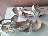 Think Sandalen Gr. 43 Weiß Bunt Leder Klettverschluss N E U Berlin - Spandau Vorschau