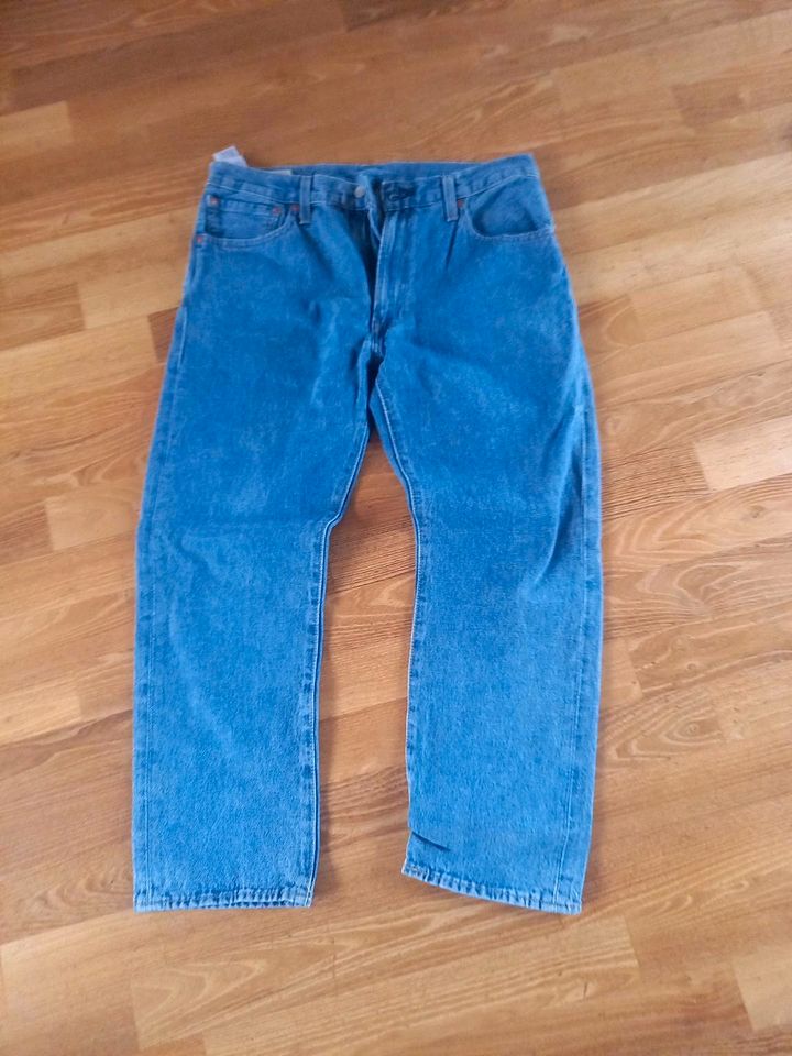 LEVIS 551   TOP ZUSTAND  Gr. 33 in Ludwigsburg