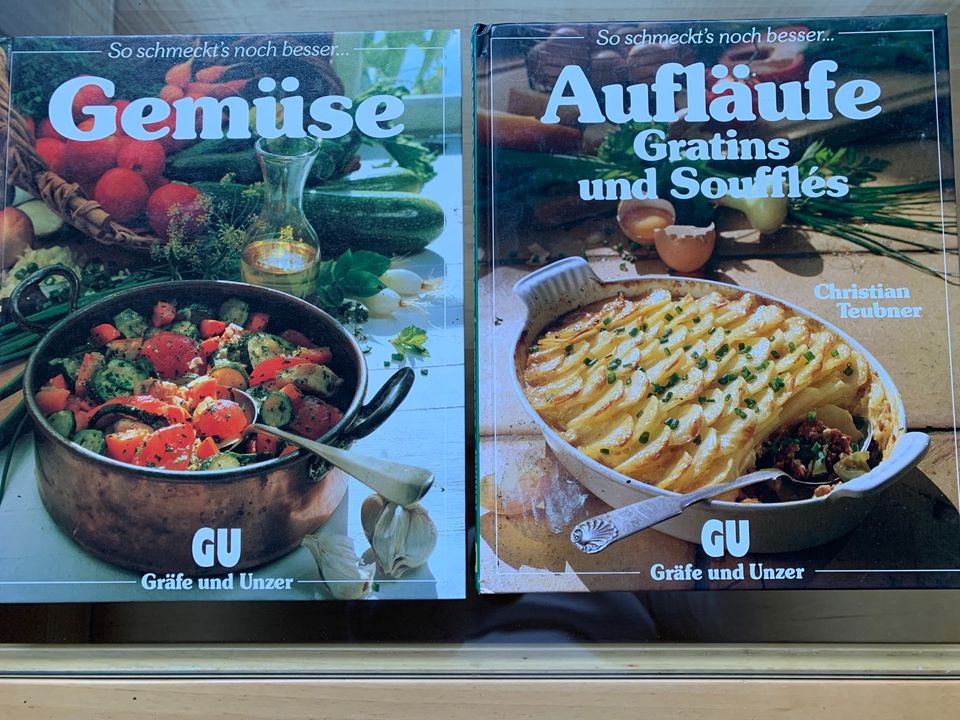 Bücher verschiedene in Leverkusen