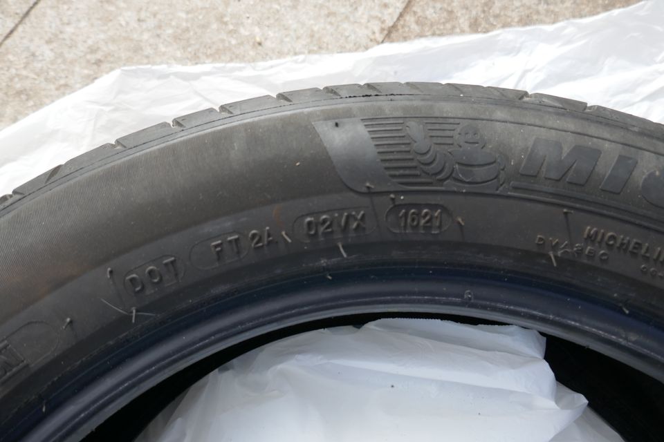 4 Michelin-Reifen 205/55 R17 91W in Stuttgart