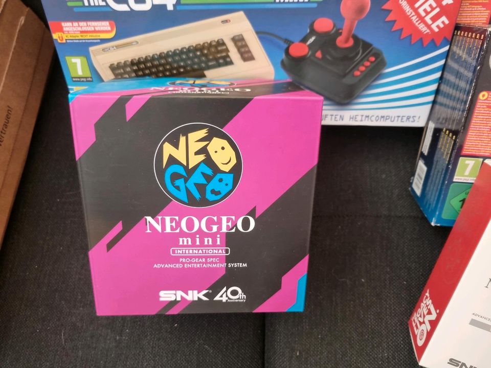 Nintendo,  Atari, C64, Neo Geo Konsolen Set teilweise ungeöffnet in Regenstauf