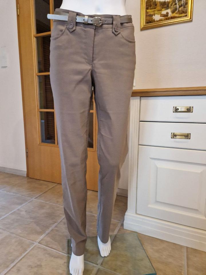 Stilvolle klassische Hose. Anzughosen. Größe XS-S. in Wendlingen am Neckar