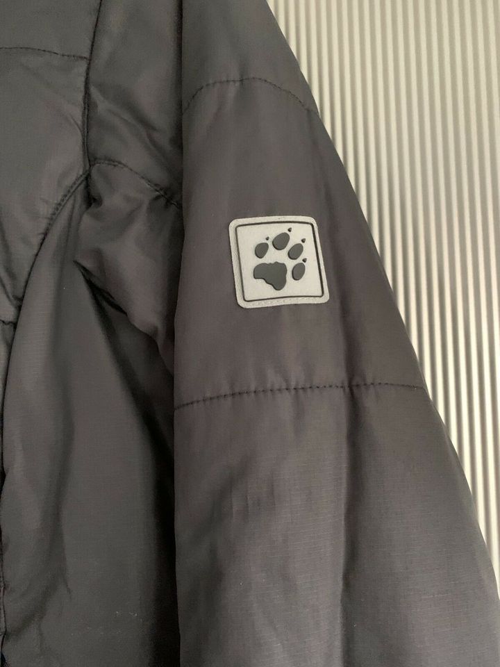 Jack Wolfskin Wintermantel Stormlock Mircoguard, Gr. XS in Fürstenfeldbruck