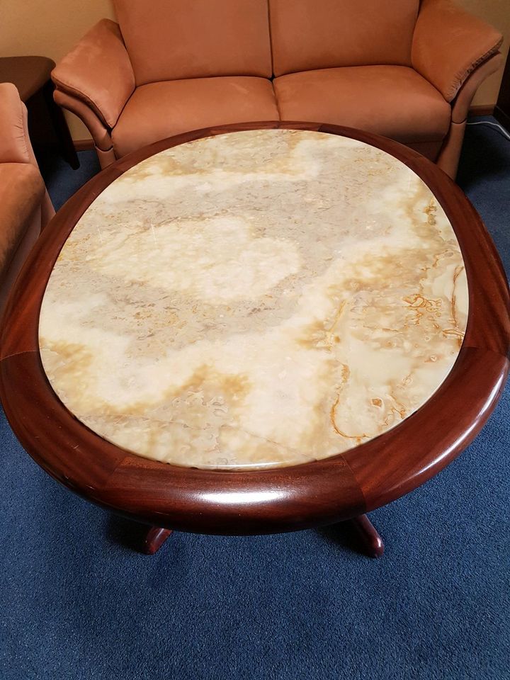 Couchtisch, Sofatisch, Tisch, Mahagoni mit eingelegter Platte in Hannover