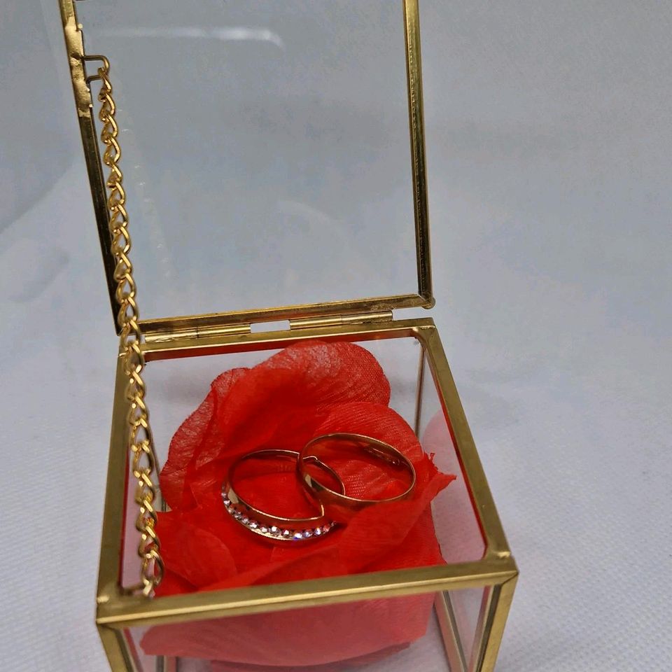 Ringbox, Eheringe, Hochzeit, Heiraten in Hardt