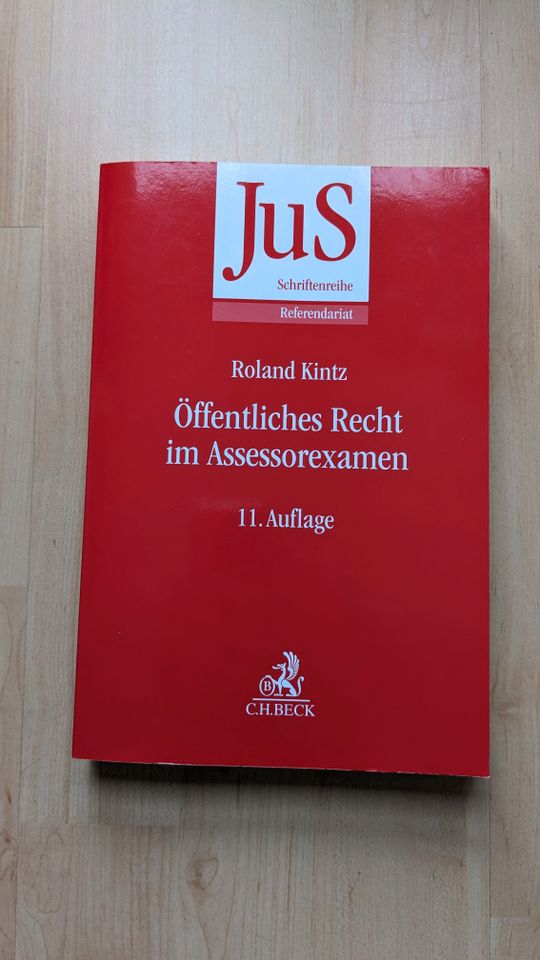 Roland Kintz, Öffentliches Recht im Assessorexamen 11. Auflage in Freiburg im Breisgau