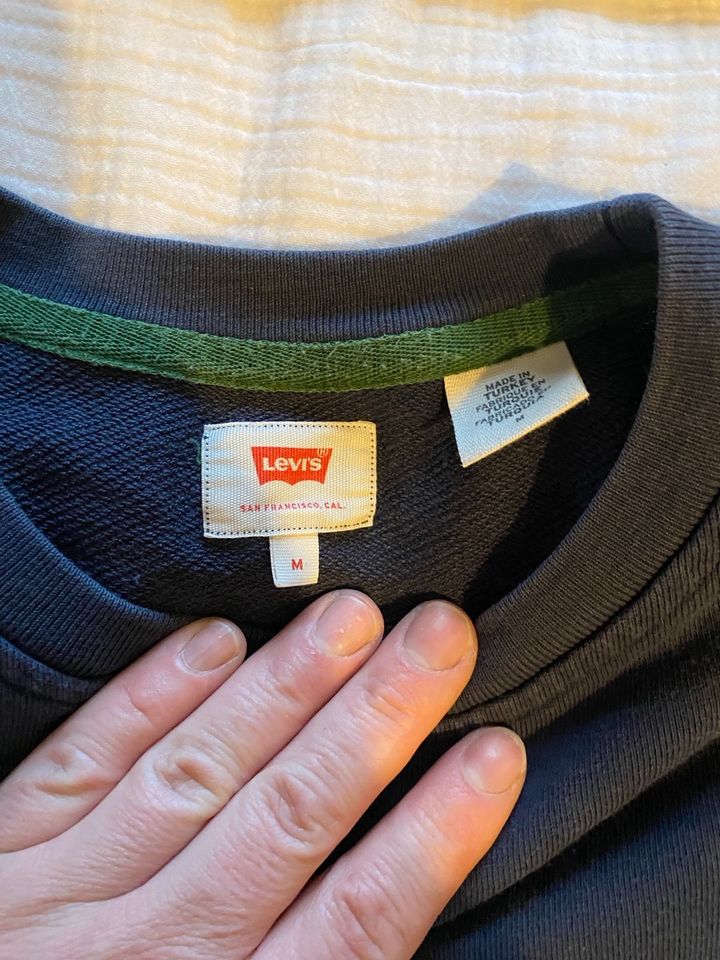 levi’s Pulli in Mühldorf a.Inn