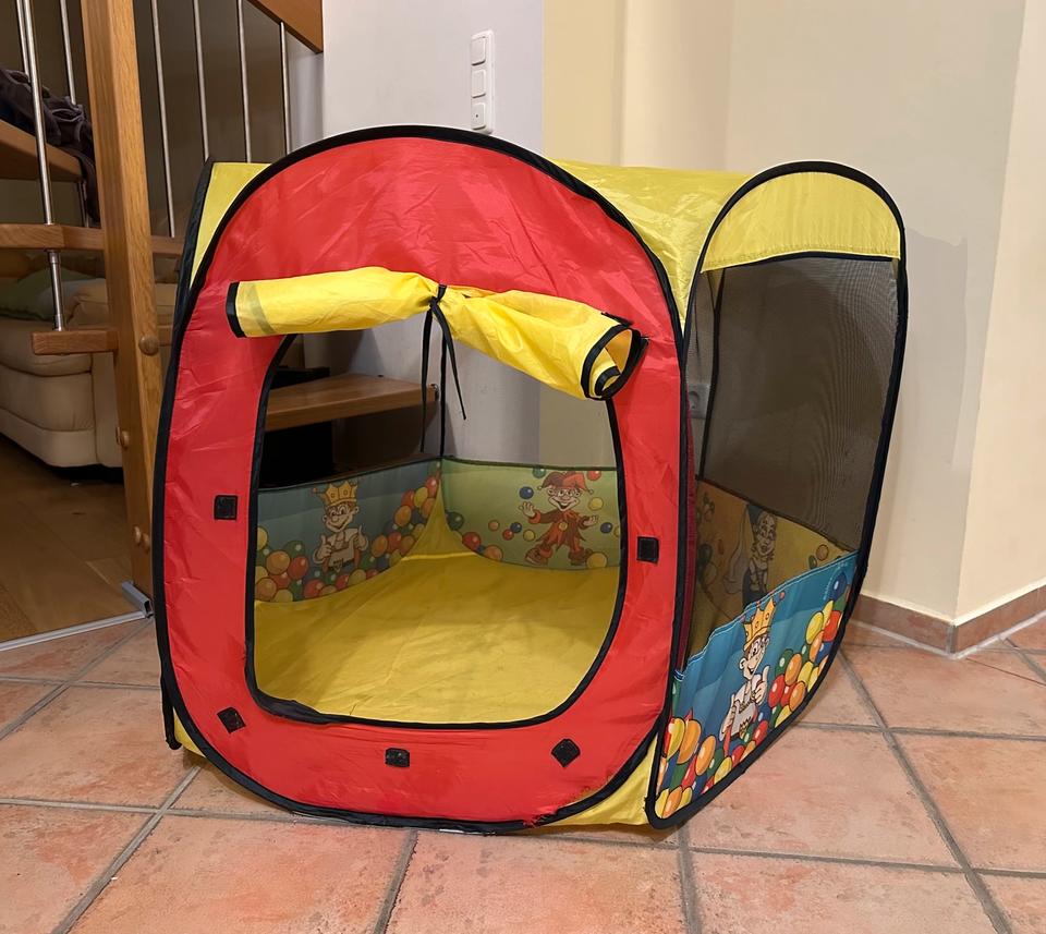 Pop Up Bällebad Ballpool mit ca. 500 zertifizierten Bällen in Jersbek