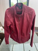 Jacke aus rotem Kunstleder Dithmarschen - Wesselburen Vorschau