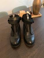 Kniehohe Stiefel / Booties Stiefeletten Ankle Boots 38/39  Leder Hessen - Hofheim am Taunus Vorschau