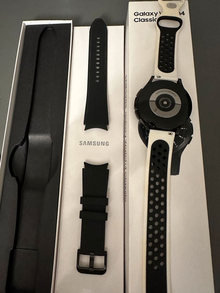 Samsung Galaxy Watch4 Classic 46mm in Wachenroth