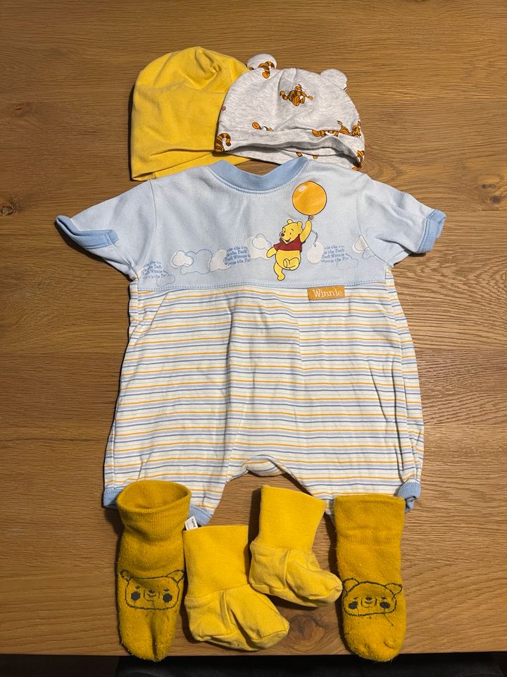 Winnie Pooh Strampler Set in Laufen