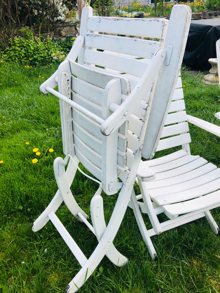 Gartenstühle gebraucht Holz weiß lackiert in Göttingen