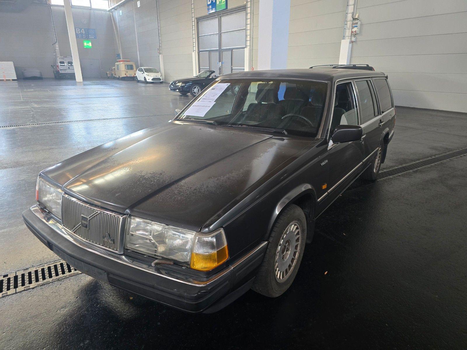 Abbildung des Autos Volvo 760  2.3 Turbo Int…