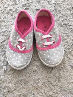 Neue Sportschuhe Sneaker Mädchenschuhe Kinderschuhe Gr. 21 Nordrhein-Westfalen - Borchen Vorschau