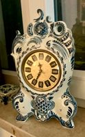 edle alte Tisch-Uhr / Kamin-Uhr Delfter Porzellan blau 30x16cm München - Au-Haidhausen Vorschau