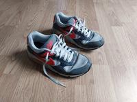 Nike Air Max Sneaker weiss Sport Schuhe Gr. 36,5 us 6 uk 3,5 top Nordrhein-Westfalen - Kevelaer Vorschau