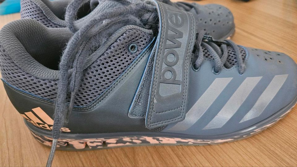 ADIDAS POWERLIFT Gewichtheberschuhe gr 42 2/3 in Essen