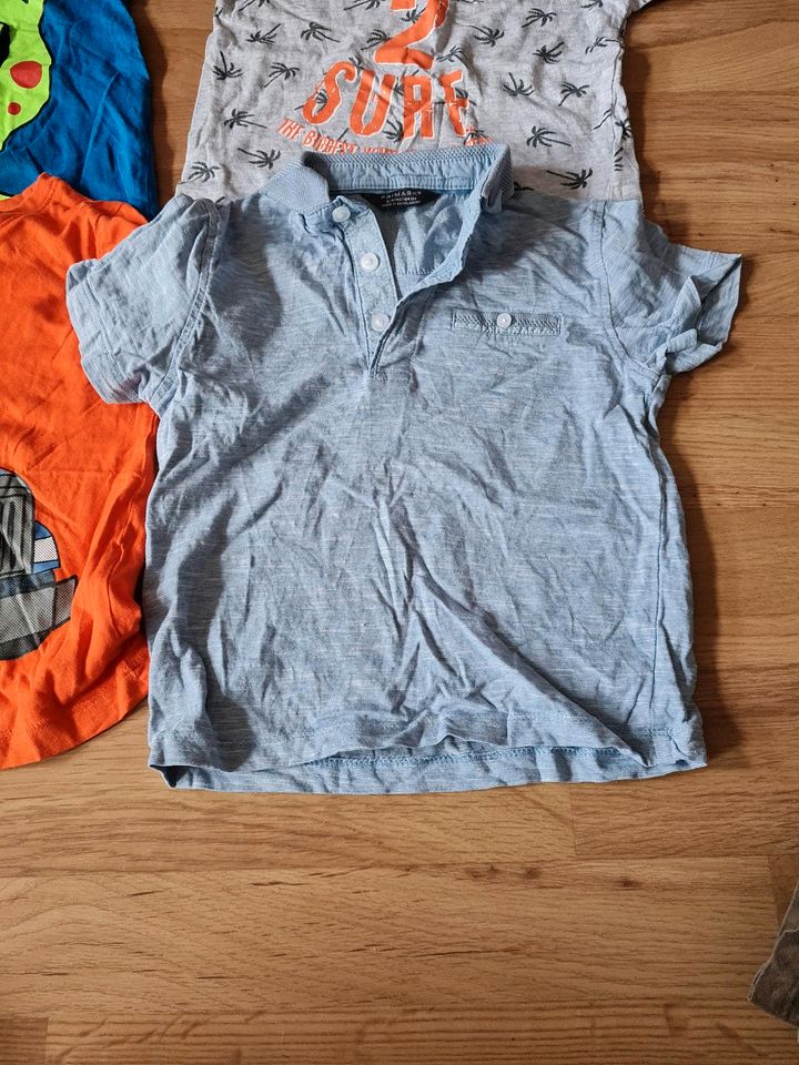 T Shirt Paket Jungs grösse 104 in Duisburg