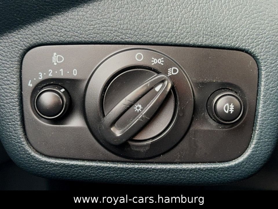 Ford Grand C-MAX Trend NAVI*KLIMA*SHZ*PDC*START/STOPP in Hamburg