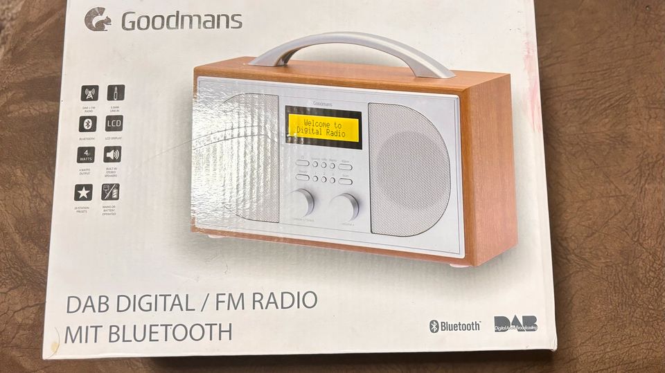 Radio mit Bluetooth in Freiburg (Elbe)