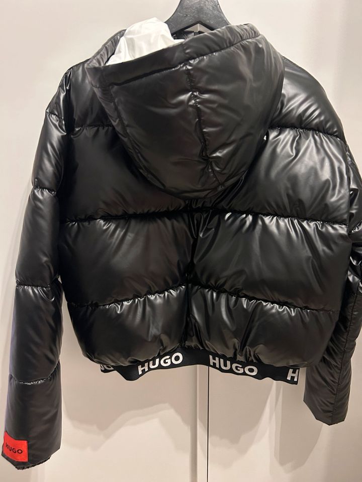 Hugo Boss Jacke mit Etikett in Hamburg