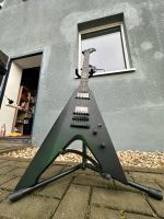 ESP LTD Vulture BLKS inkl. Case Sachsen-Anhalt - Halle Vorschau