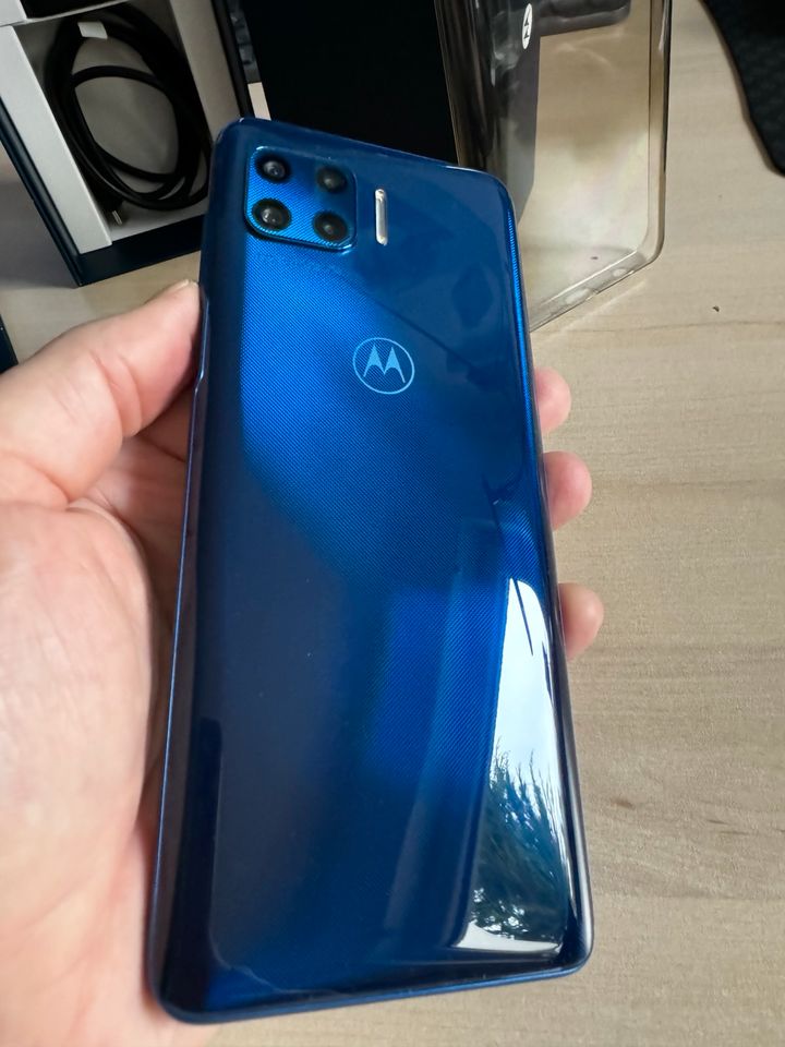 Motorola Moto G 5G Surfing Blue 128GB in Nürtingen