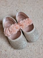 Goldene Ballerinas 20/21 H&M Kinderschuh Nordrhein-Westfalen - Dinslaken Vorschau