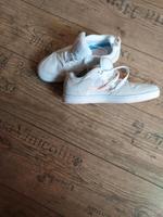 Neue Nike Sneaker gr 42 Damen Brandenburg - Sedlitz Vorschau