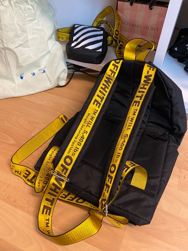 OFF-White Sammlung Auflösung Umhängetasche Rucksack Gürtel shirts in Gengenbach