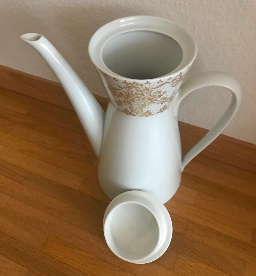 Rosenthal Kaffee Geschirr Form 2000 Goldverzierung in Gundelfingen