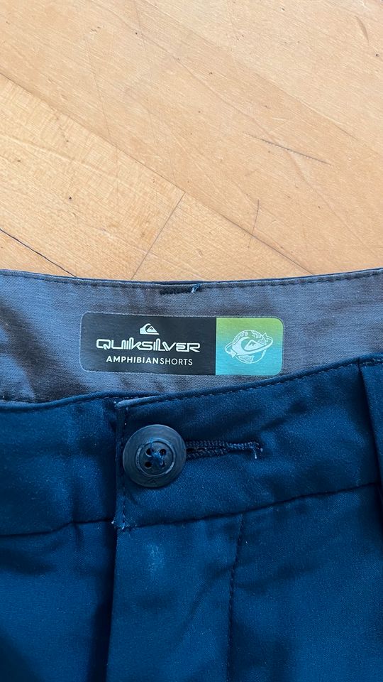 Quiksilver Badeshort blau Badehose Größe 30 in München