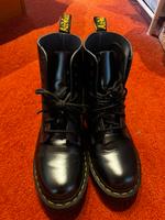 Dr. Martens schwarz glänzend Größe 38 Saarland - Lebach Vorschau