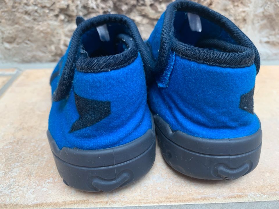 Hausschuhe/ Kinderschuhe ♥️Gr 24 für 2,50€ in Großobringen