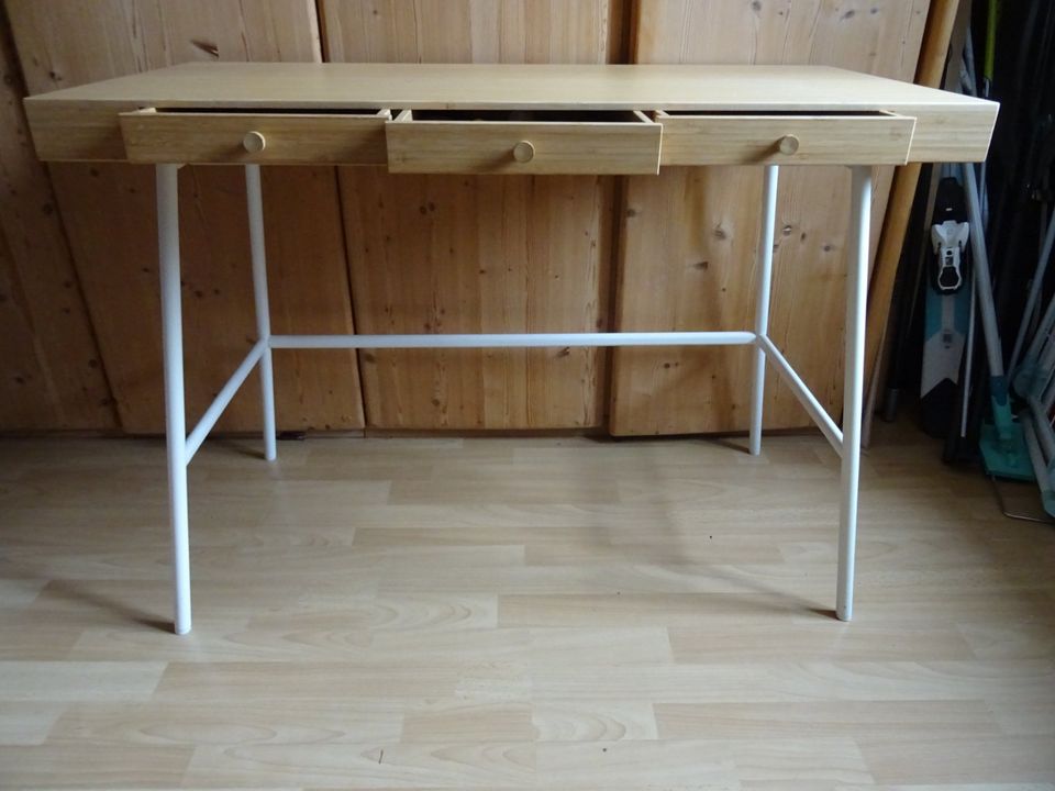 Schreibtisch, Bambus, 102x49 cm, LILLÅSEN von IKEA in Miesbach