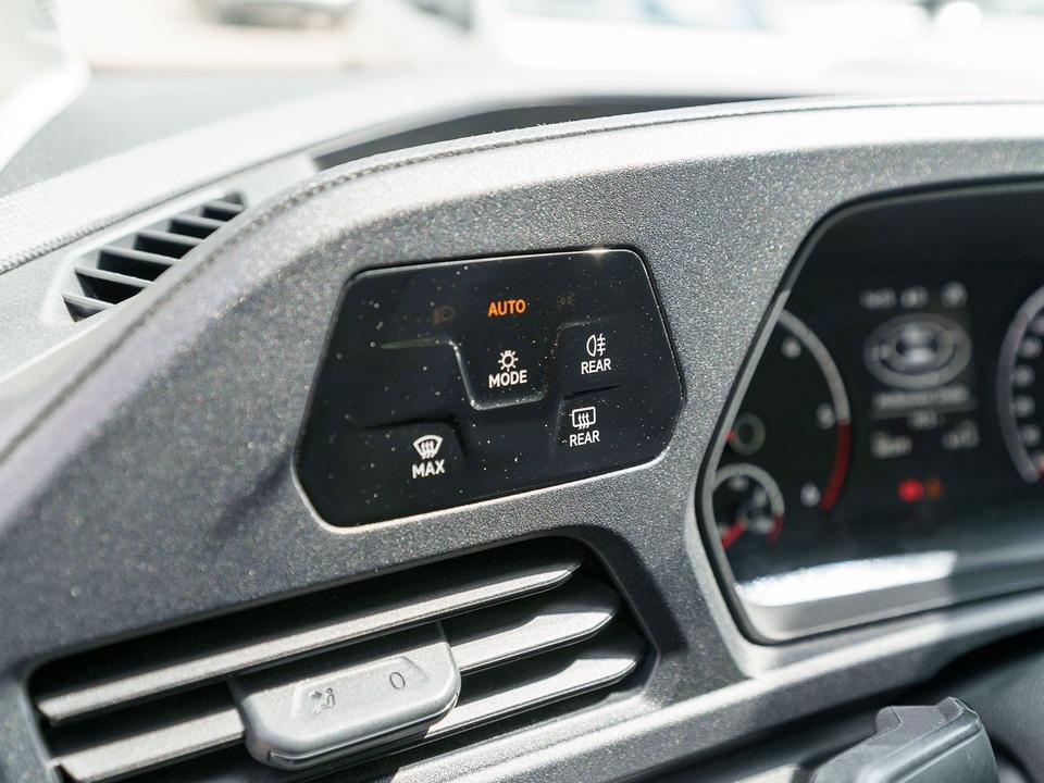 Volkswagen Caddy Cargo 2.0TDI NAVI SHZ PDC Climatronic DAB+ in Neckarsulm